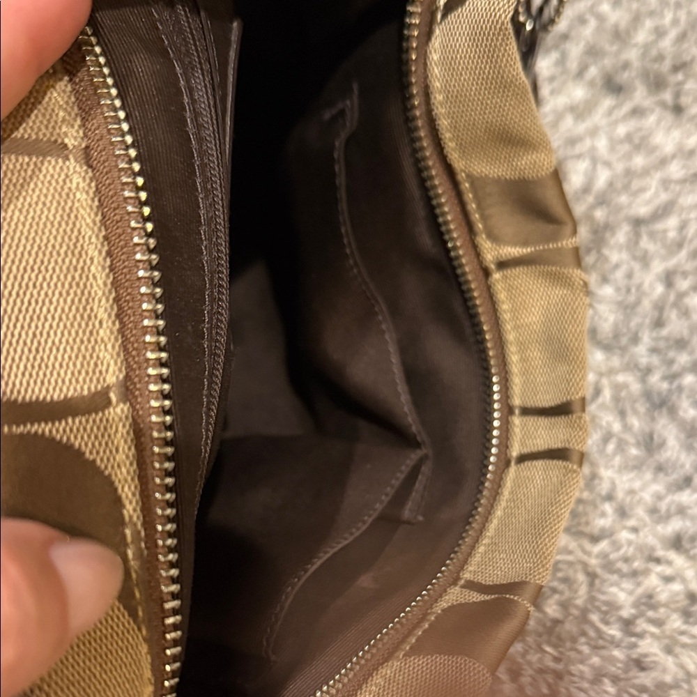 Coach Tan and Brown Signature Shoulder Bag gallery tote purse handbag designer - Picture 11 of 12